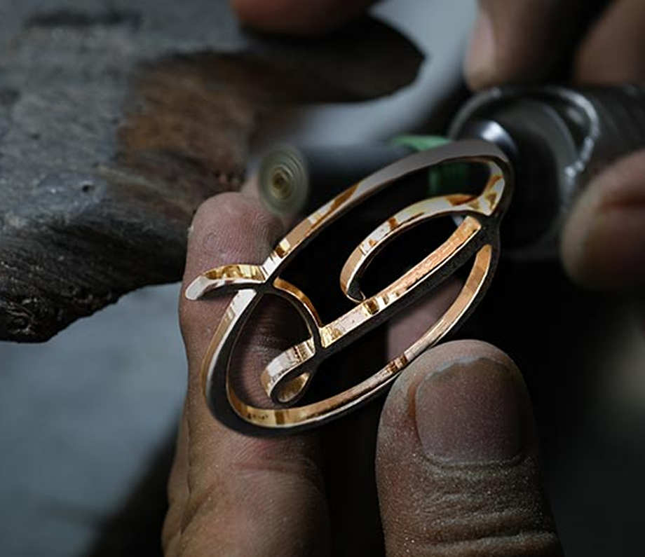 lovia-mykonos-emblem 1