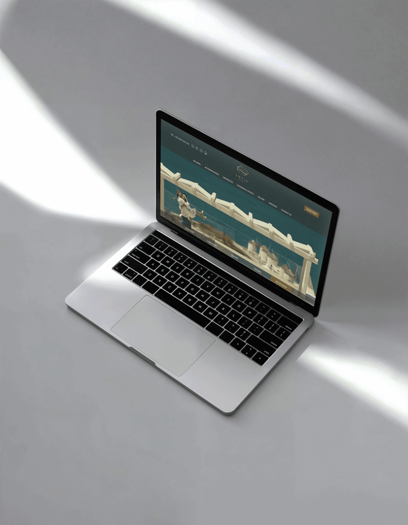 case-study-mykonos-lovia-laptop